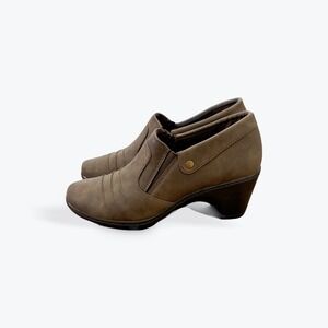 Comfortable Brown Faux Leather Ankle Bootie Women's Size 7M Stacked Heel Slip On